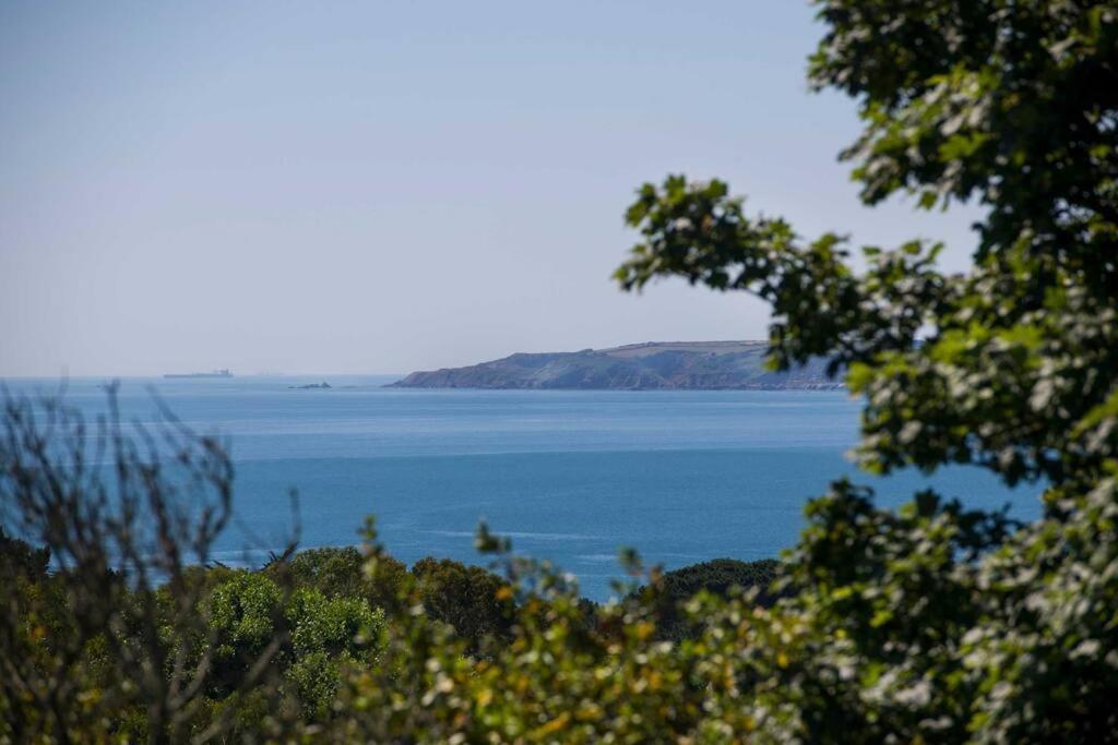 Manacles - Spacious Flat Near Beach With Sea Views & Parking Falmouth Extérieur photo