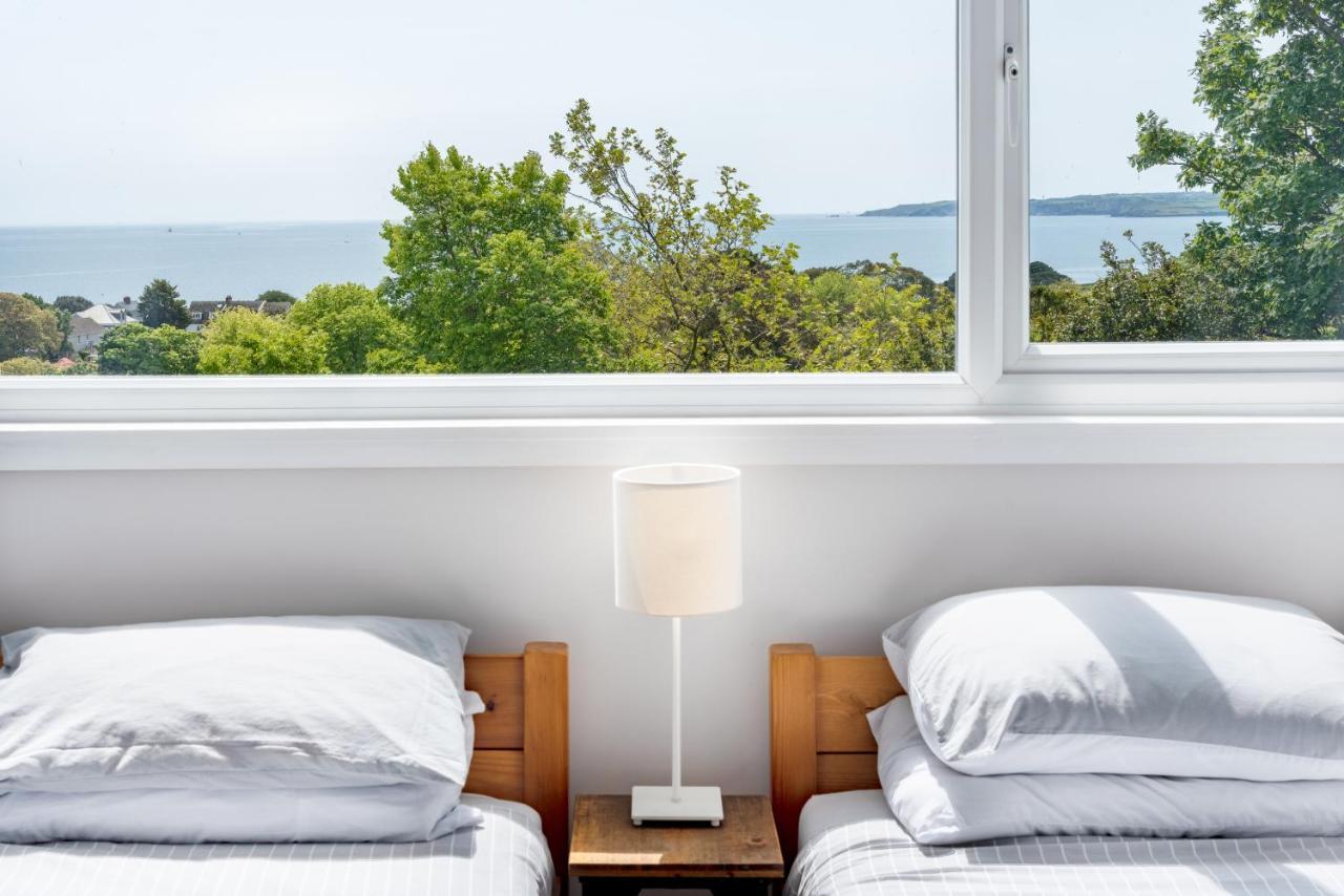 Manacles - Spacious Flat Near Beach With Sea Views & Parking Falmouth Extérieur photo
